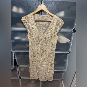 Sue Wong Beaded Sequins Gold V-Neck Cap Sleeves Formal Dress.